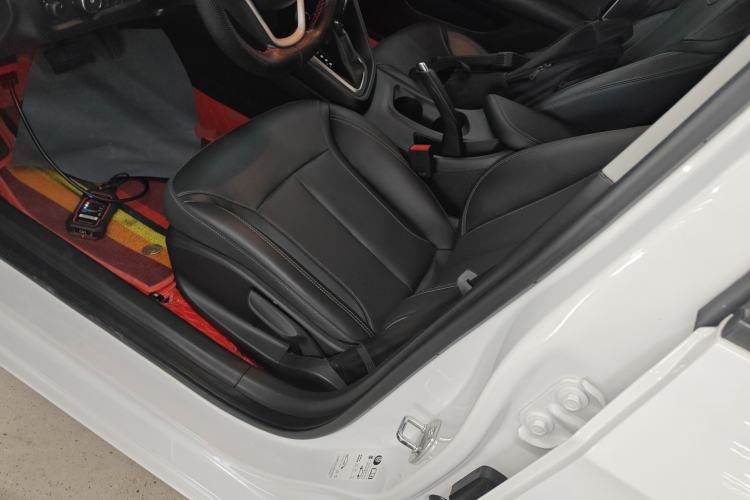 Used Buick GT 2021 1.3T Automatic Mild Hybrid Elite Version Left Front Seat