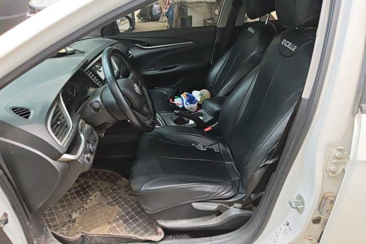 Used Buick GT 2021 1.3T Automatic Mild Hybrid Elite Version Left Front Seat