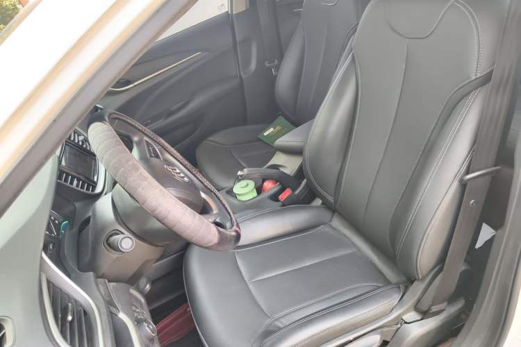 Used Buick GT 2021 1.3T Automatic Mild Hybrid Elite Version Left Front Seat