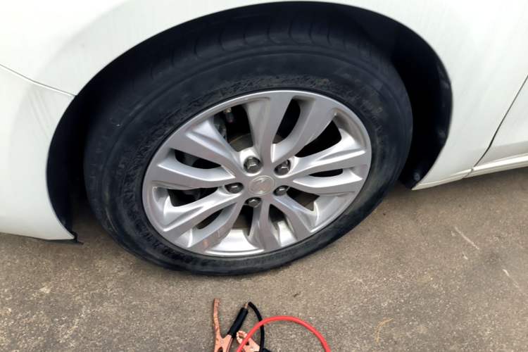 Used Buick GT 2021 Revised Version Flagship 1.5L Automatic Elite Edition Left Front Wheel Hub