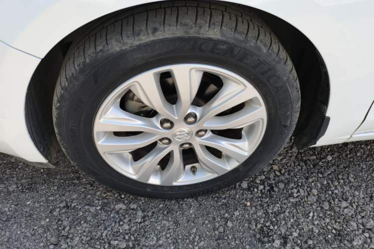 Used Buick GT 2021 Exemplar 1.5L Automatic Entry-Level Trim Left Front Wheel Hub