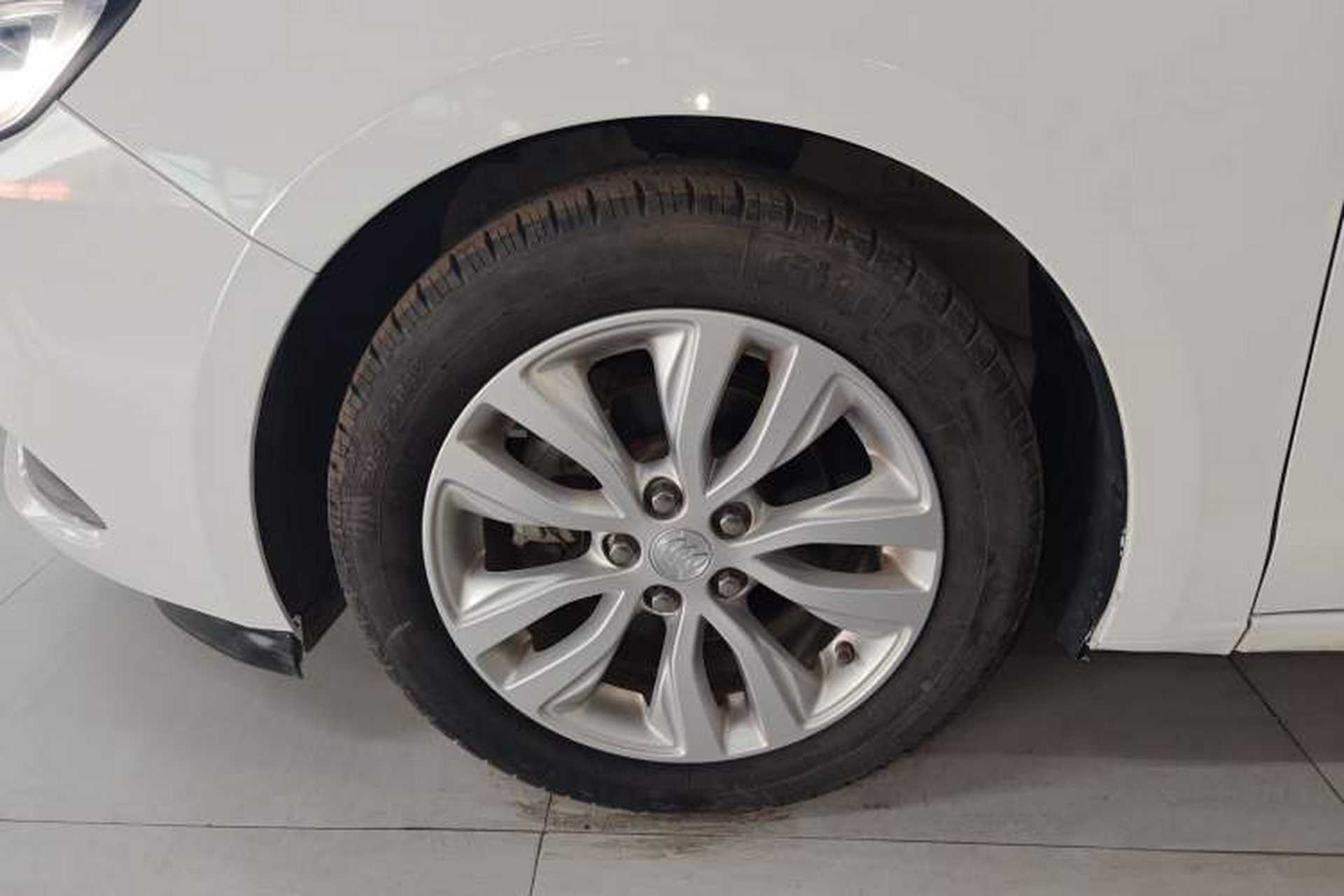 Used Buick GT 2021 Revised Version Flagship 1.5L Automatic Elite Edition Left Front Wheel Hub