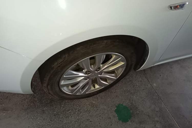 Used Buick GT 2021 Revised Version Flagship 1.5L Automatic Entry-Level Trim Left Front Wheel Hub