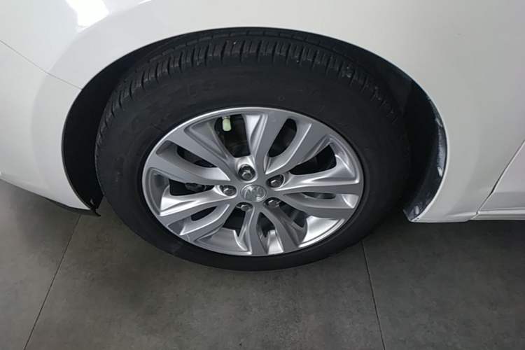 Used Buick GT 2021 Exemplar 1.5L Automatic Elite Version Left Front Wheel Hub