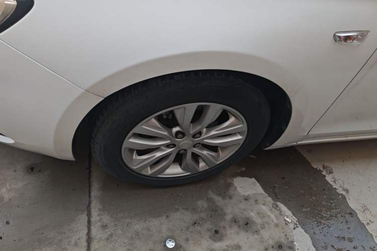 Used Buick GT 2021 Revised Version Flagship 1.5L Automatic Elite Edition Left Front Wheel Hub