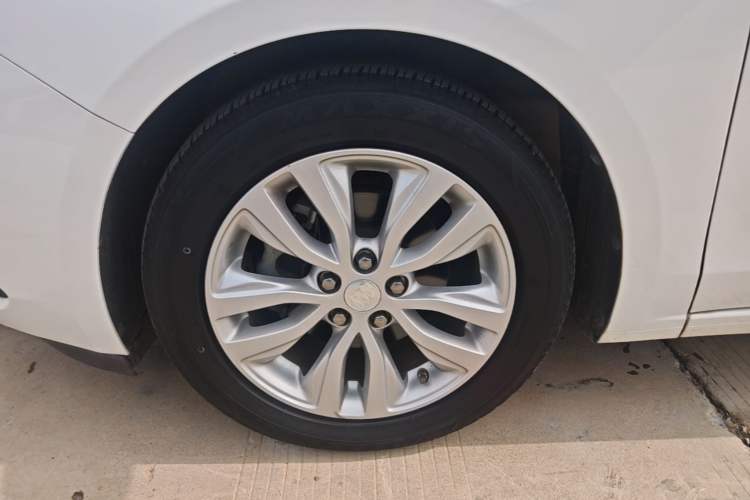 Used Buick GT 2021 Exemplar 1.5L Automatic Elite Version Left Front Wheel Hub