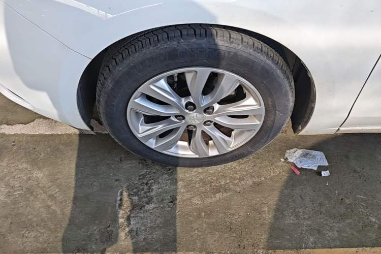 Used Buick GT 2021 Revised Version Flagship 1.5L Automatic Elite Edition Left Front Wheel Hub