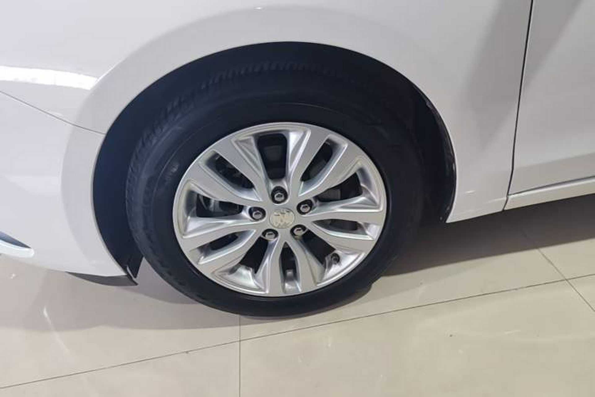 Used Buick GT 2021 Revised Version Flagship 1.5L Automatic Entry-Level Trim Left Front Wheel Hub
