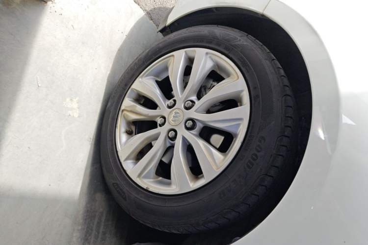 Used Buick GT 2021 Exemplar 1.5L Automatic Elite Version Left Front Wheel Hub