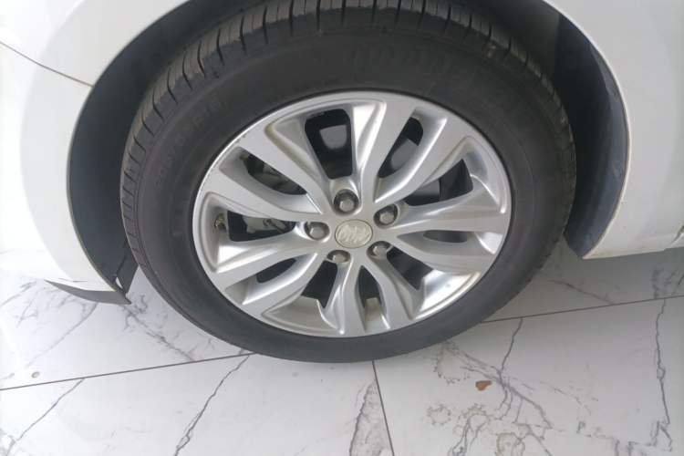 Used Buick GT 2021 Exemplar 1.5L Automatic Elite Version Left Front Wheel Hub