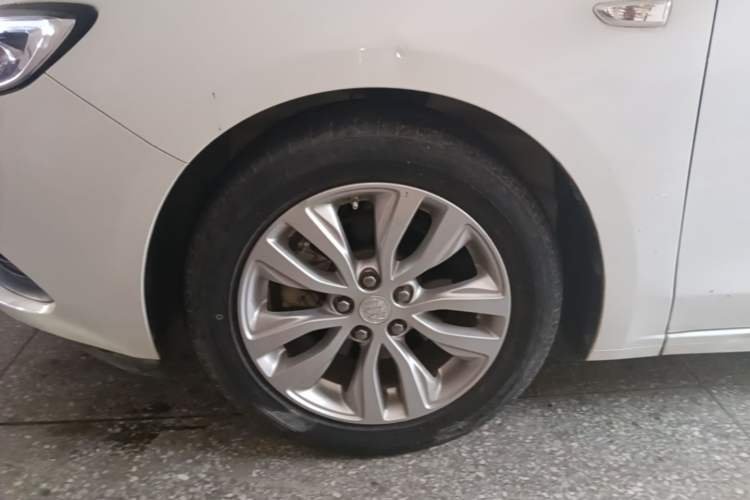 Used Buick GT 2021 Exemplar 1.5L Automatic Elite Version Left Front Wheel Hub
