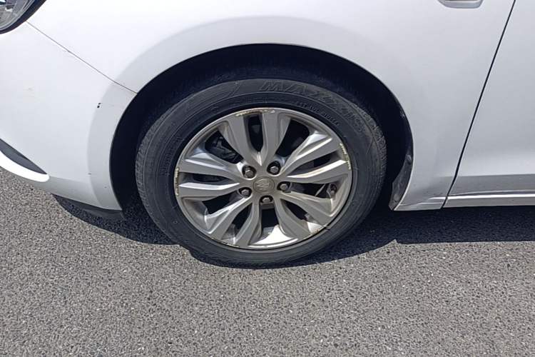 Used Buick GT 2021 Revised Version Flagship 1.5L Automatic Elite Edition Left Front Wheel Hub