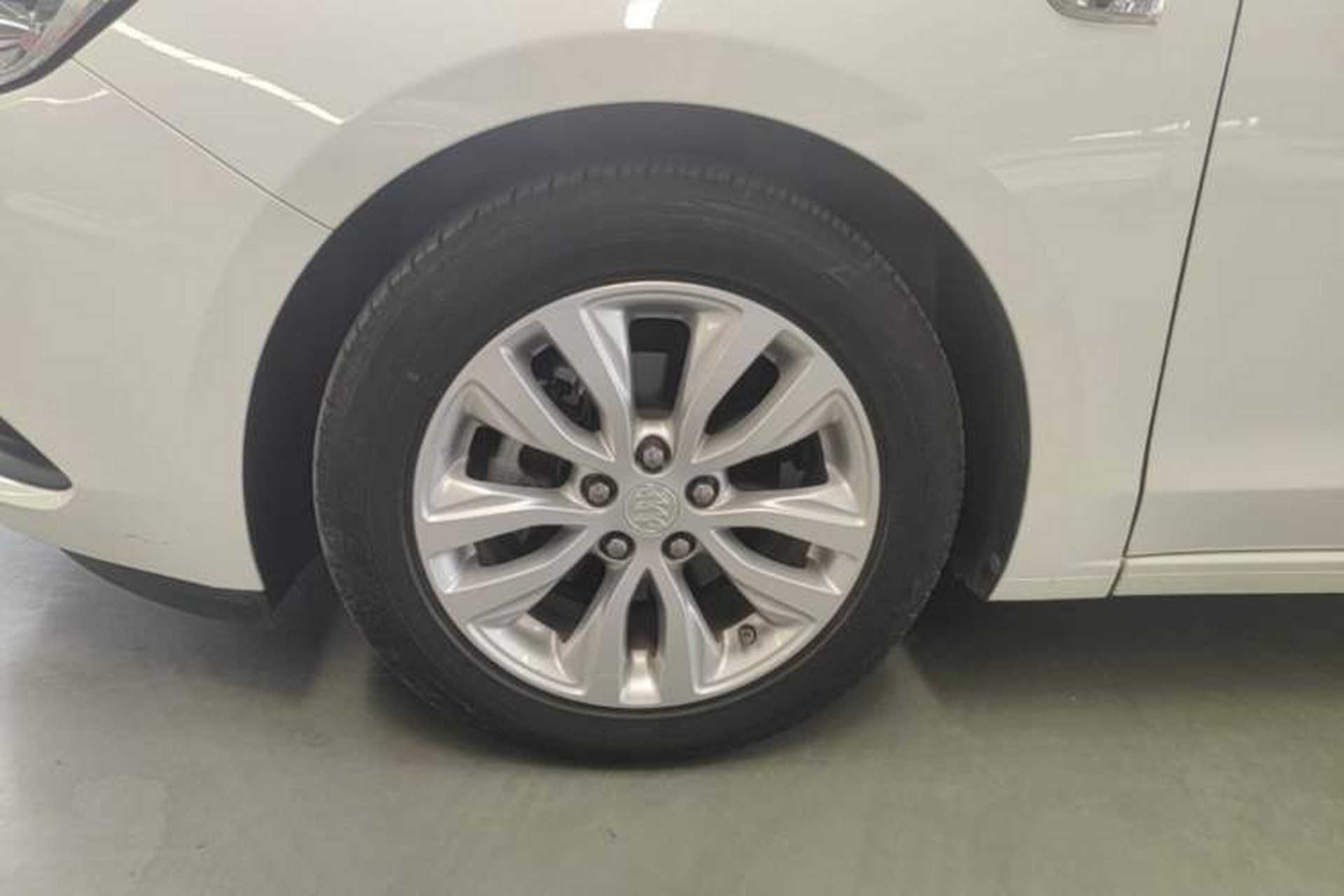 Used Buick GT 2021 Revised Version Flagship 1.5L Automatic Entry-Level Trim Left Front Wheel Hub