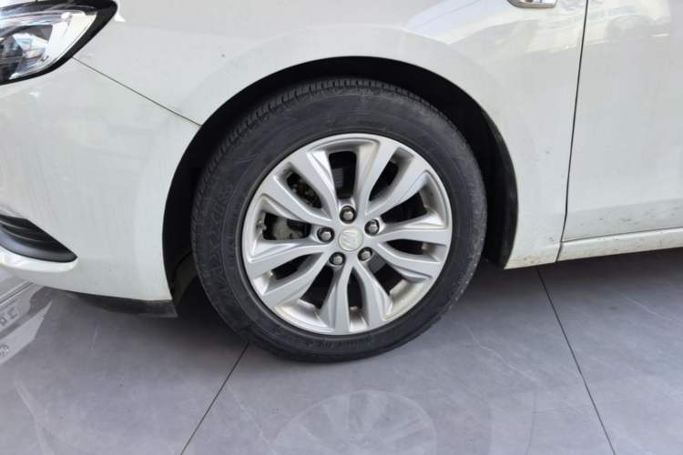 Used Buick GT 2021 Exemplar 1.5L Automatic Elite Version Left Front Wheel Hub