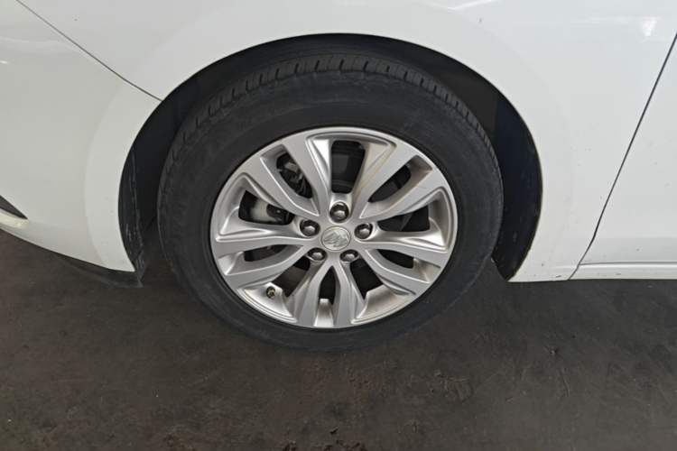 Used Buick GT 2021 Exemplar 1.5L Automatic Elite Version Left Front Wheel Hub