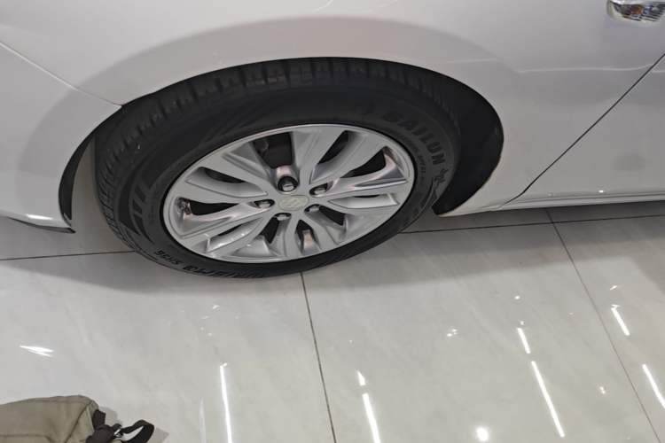 Used Buick GT 2021 1.3T Automatic Mild Hybrid Entry Model Left Front Wheel Hub