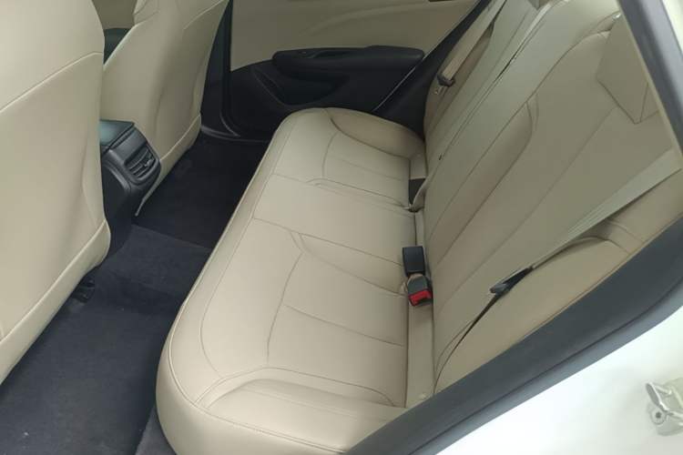Used Buick GT 2021 Revised Version Flagship 1.5L Automatic Elite Edition Left Rear Seat