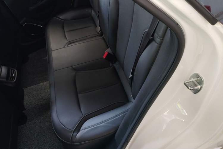 Used Buick GT 2021 Revised Version Flagship 1.5L Automatic Elite Edition Left Rear Seat