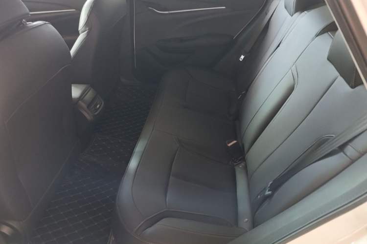 Used Buick GT 2021 Revised Version Flagship 1.5L Automatic Entry-Level Trim Left Rear Seat