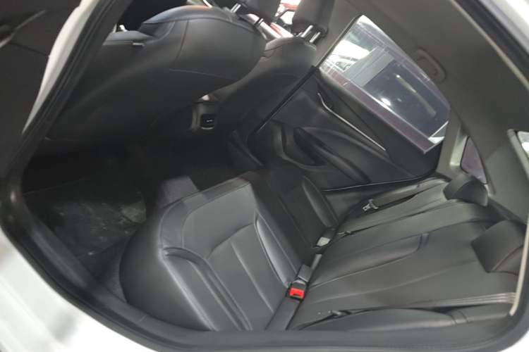 Used Buick GT 2021 Revised Version Flagship 1.5L Automatic Elite Edition Left Rear Seat