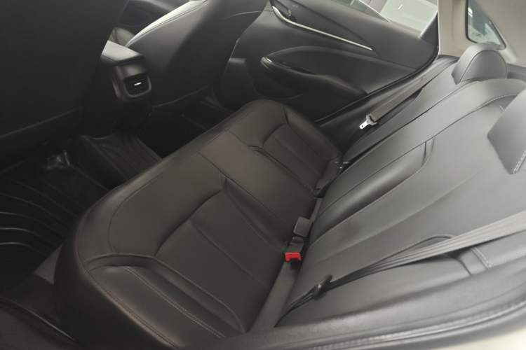 Used Buick GT 2021 Revised Version 1.3T Automatic Mild Hybrid Elite Edition Left Rear Seat