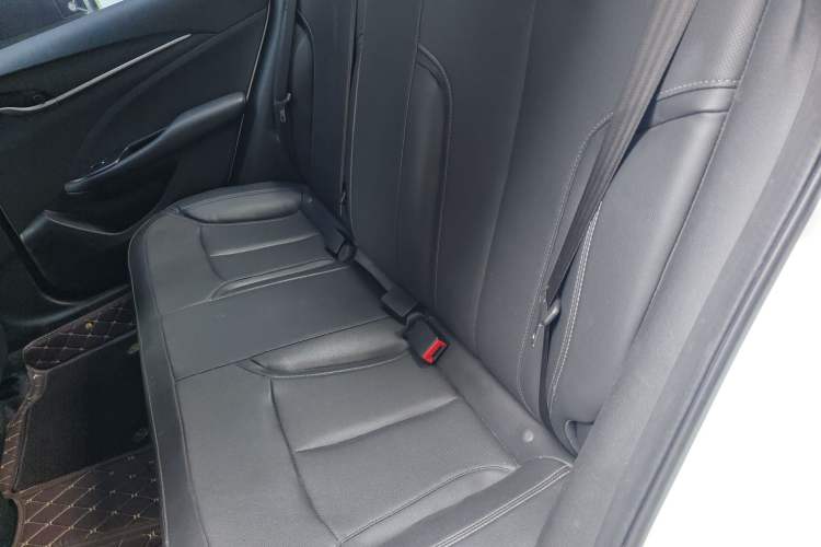 Used Buick GT 2021 Revised Version 1.3T Automatic Mild Hybrid Advanced Edition Left Rear Seat