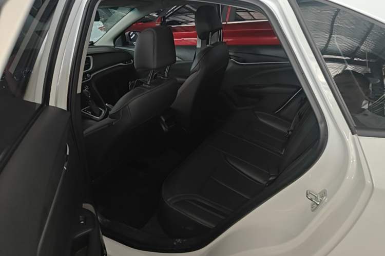 Used Buick GT 2021 Revised Version Flagship 1.5L Automatic Entry-Level Trim Left Rear Seat