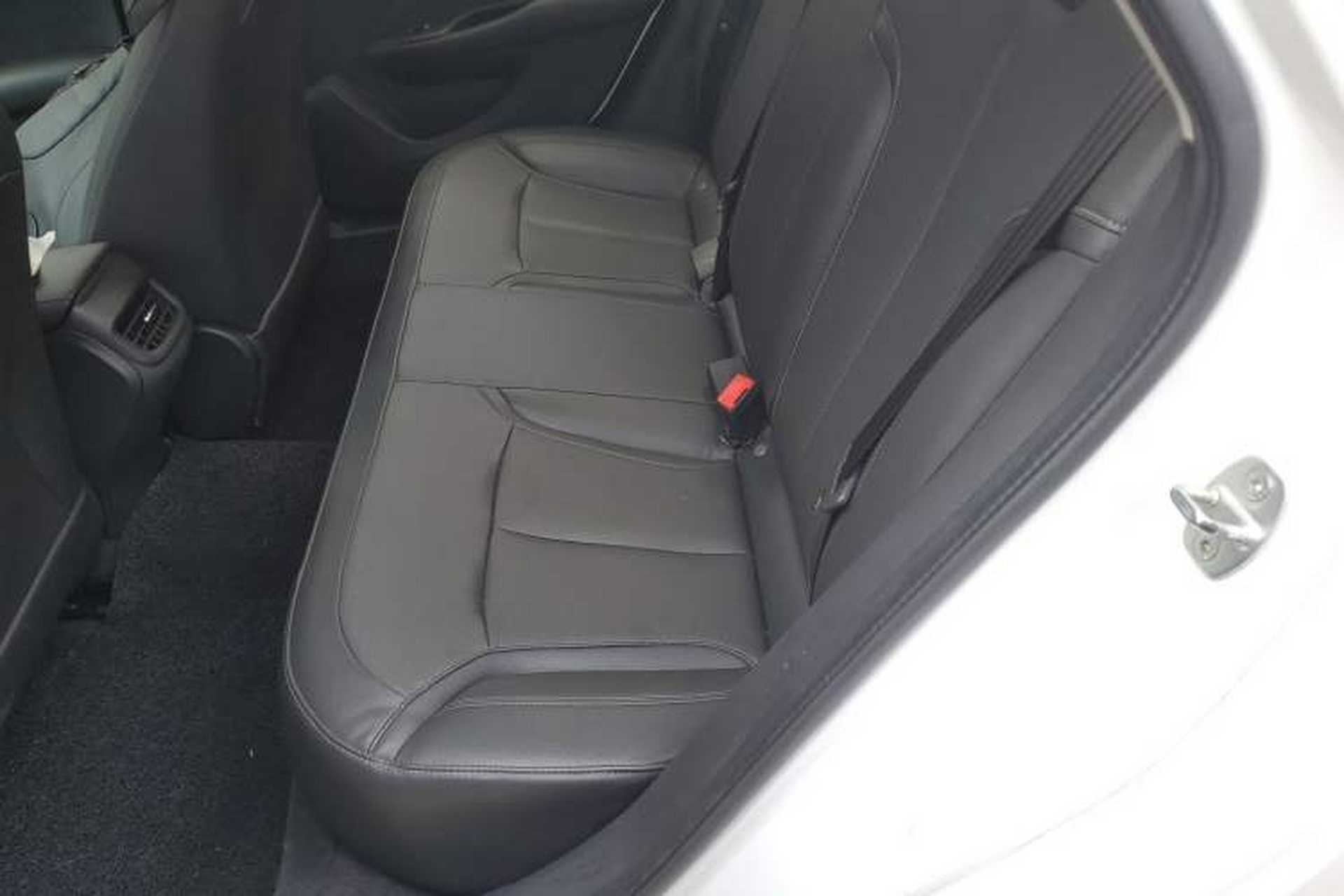 Used Buick GT 2021 Revised Version 1.3T Automatic Mild Hybrid Elite Edition Left Rear Seat
