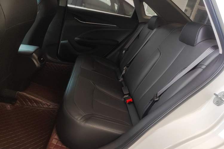 Used Buick GT 2021 Revised Version Flagship 1.5L Automatic Entry-Level Trim Left Rear Seat