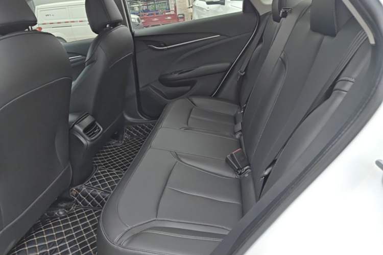 Used Buick GT 2021 1.3T Automatic Mild Hybrid Elite Version Left Rear Seat