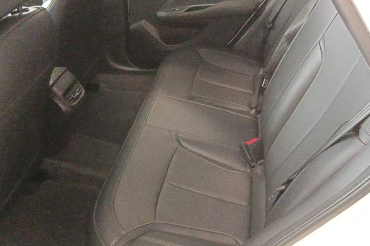 Used Buick GT 2021 Revised Version Flagship 1.5L Automatic Elite Edition Left Rear Seat