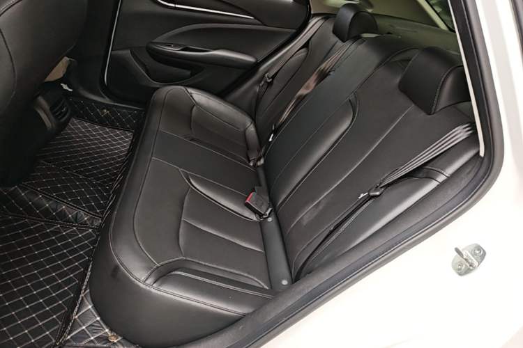 Used Buick GT 2021 Revised Version Flagship 1.5L Automatic Elite Edition Left Rear Seat