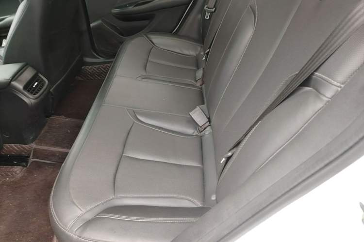 Used Buick GT 2021 Revised Version Flagship 1.5L Automatic Elite Edition Left Rear Seat