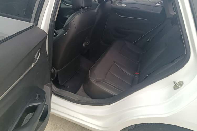 Used Buick GT 2021 1.3T Automatic Mild Hybrid Elite Version Left Rear Seat
