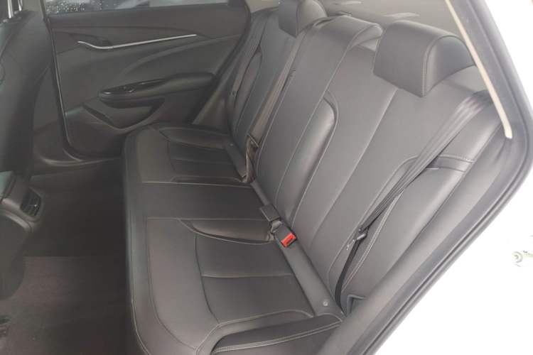 Used Buick GT 2021 Revised Version Flagship 1.5L Automatic Elite Edition Left Rear Seat
