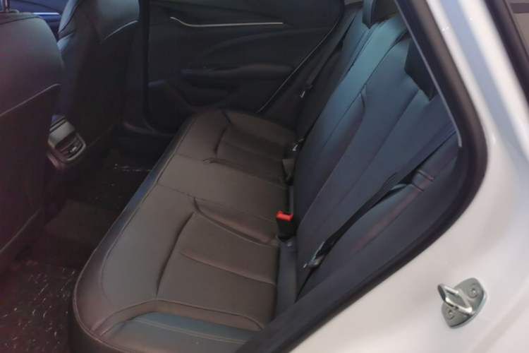 Used Buick GT 2021 Revised Version Flagship 1.5L Automatic Elite Edition Left Rear Seat