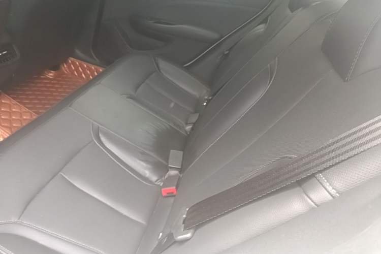 Used Buick GT 2021 Revised Version Flagship 1.5L Automatic Elite Edition Left Rear Seat