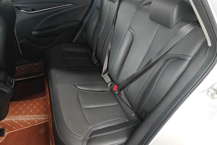Used Buick GT 2021 Revised Version Flagship 1.5L Automatic Elite Edition Left Rear Seat