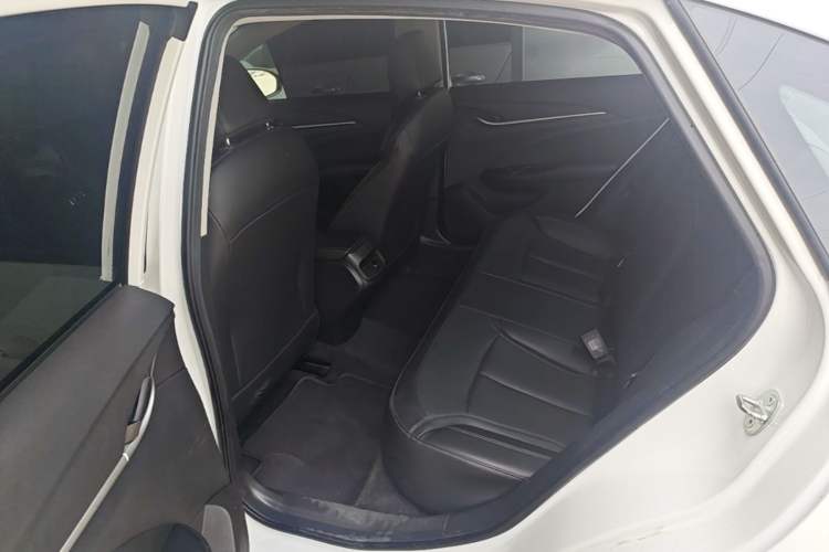 Used Buick GT 2021 Revised Version 1.3T Automatic Mild Hybrid Elite Edition Left Rear Seat