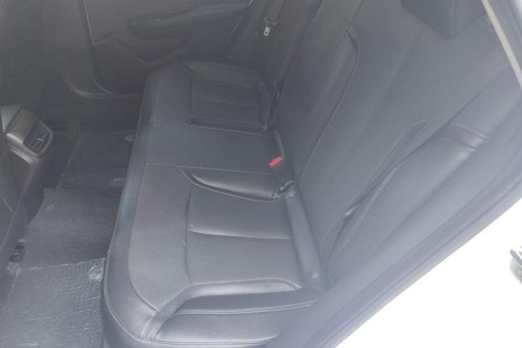 Used Buick GT 2021 Revised Version Flagship 1.5L Automatic Elite Edition Left Rear Seat
