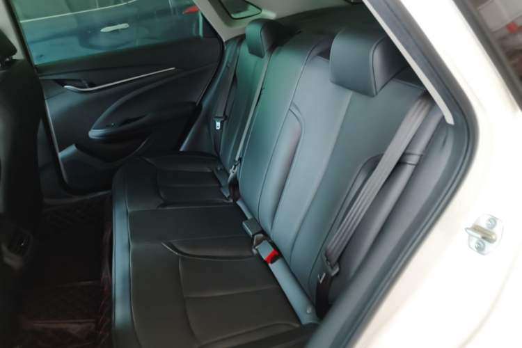 Used Buick GT 2021 Revised Version Flagship 1.5L Automatic Entry-Level Trim Left Rear Seat