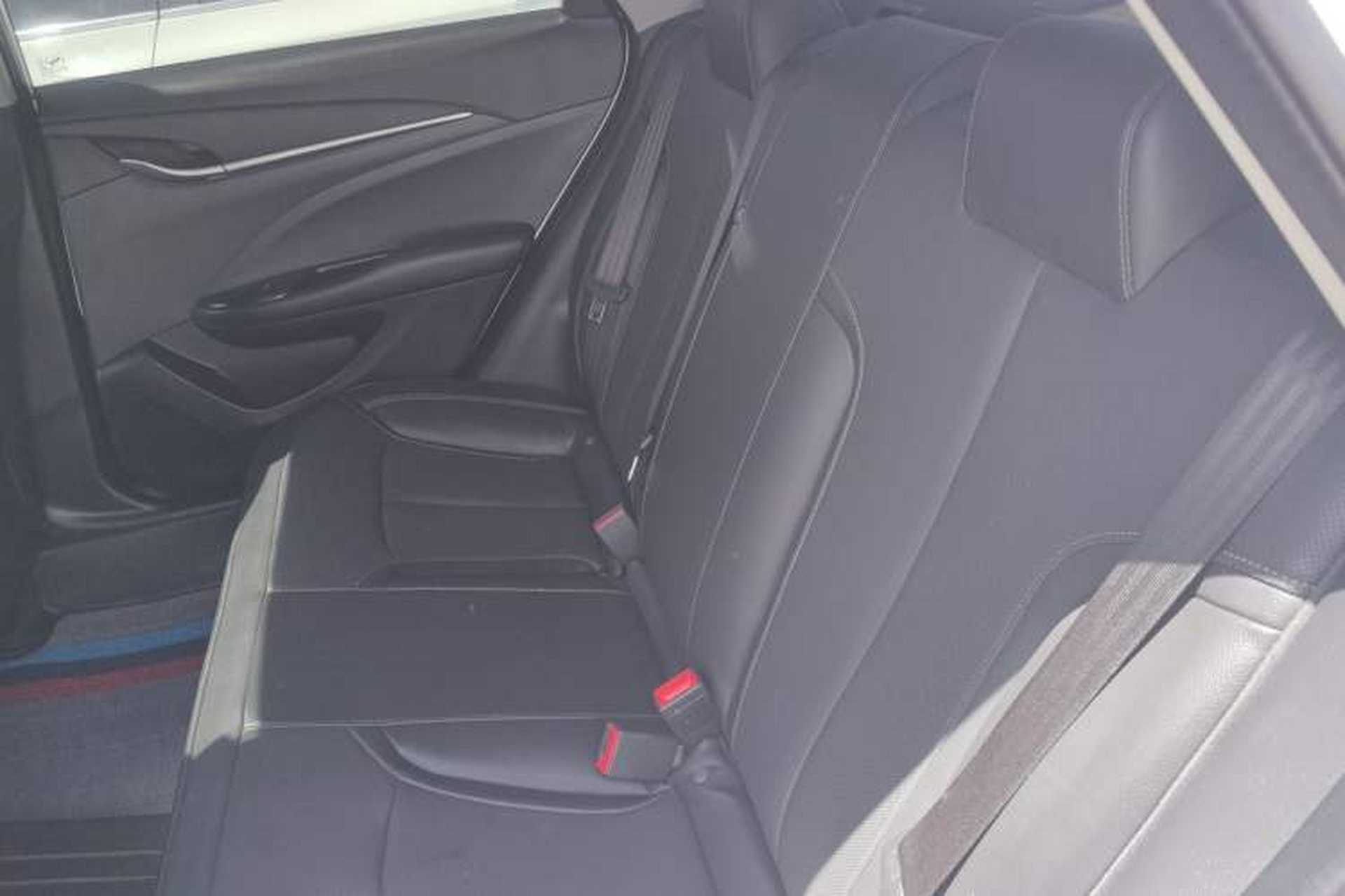 Used Buick GT 2021 Revised Version Flagship 1.5L Automatic Elite Edition Left Rear Seat