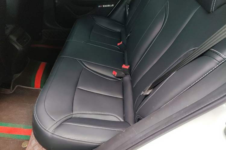 Used Buick GT 2021 Revised Version Flagship 1.5L Automatic Entry-Level Trim Left Rear Seat