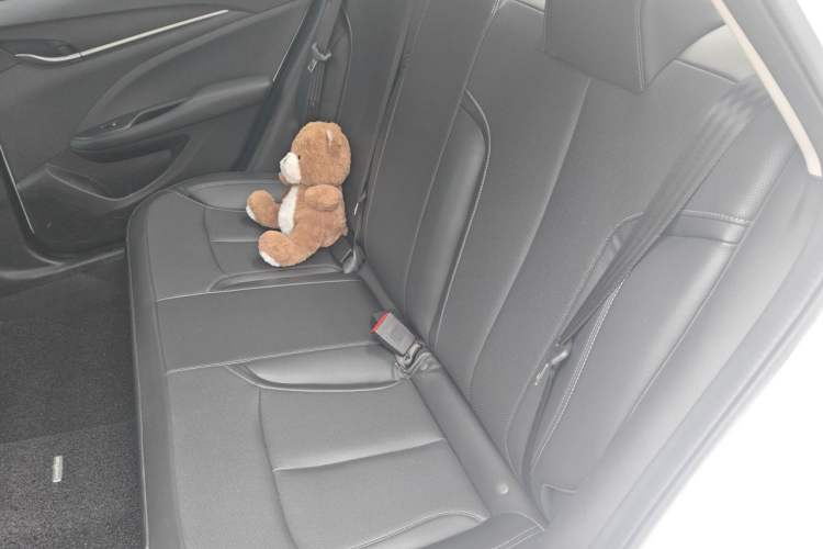 Used Buick GT 2021 Revised Version Flagship 1.5L Automatic Elite Edition Left Rear Seat