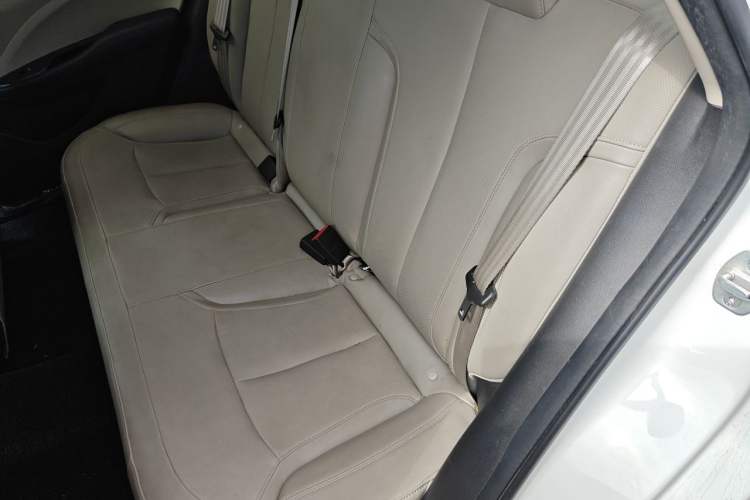 Used Buick GT 2021 Revised Version Flagship 1.5L Automatic Elite Edition Left Rear Seat