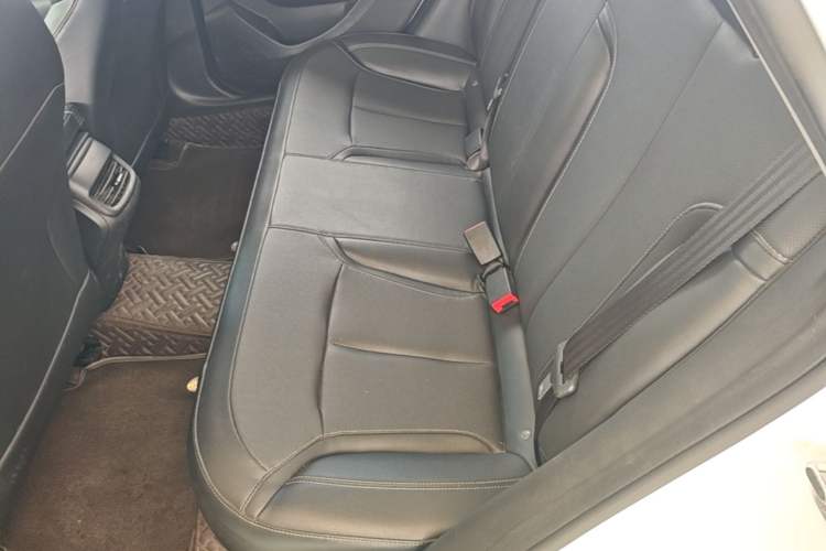 Used Buick GT 2021 Revised Version Flagship 1.5L Automatic Elite Edition Left Rear Seat