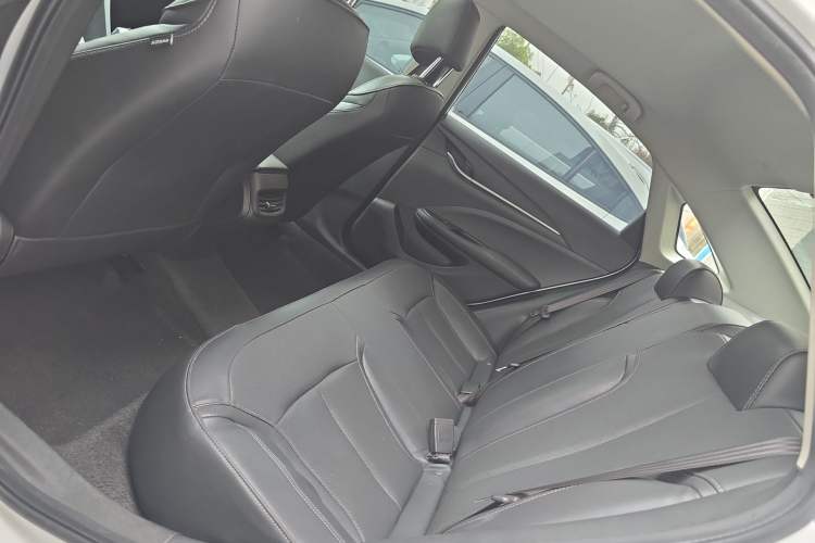 Used Buick GT 2021 Revised Version 1.3T Automatic Mild Hybrid Elite Edition Left Rear Seat