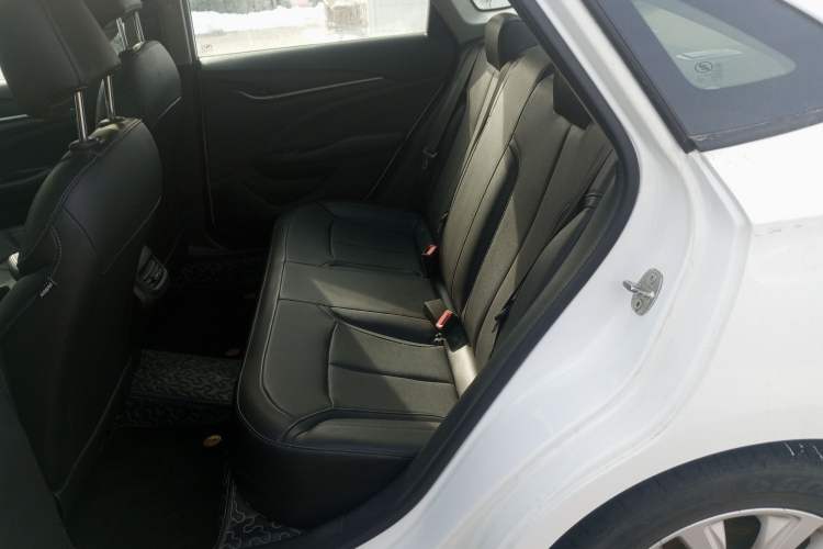 Used Buick GT 2021 Revised Version Flagship 1.5L Automatic Elite Edition Left Rear Seat