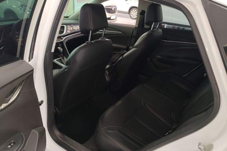 Used Buick GT 2021 Revised Version Flagship 1.5L Automatic Elite Edition Left Rear Seat