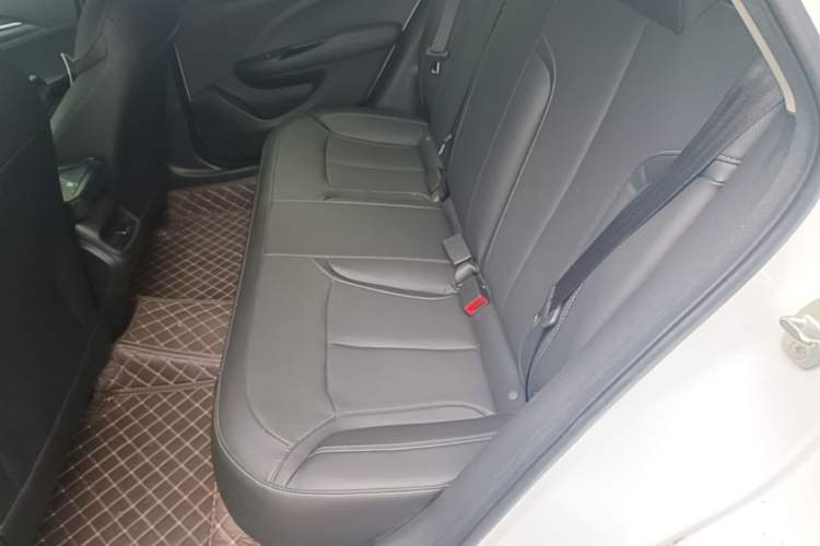 Used Buick GT 2021 Revised Version Flagship 1.5L Automatic Entry-Level Trim Left Rear Seat